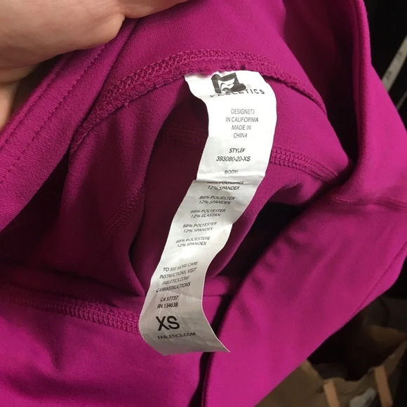 Fabletics Capri Pink Workout Leggings XS - Picture 5 of 5